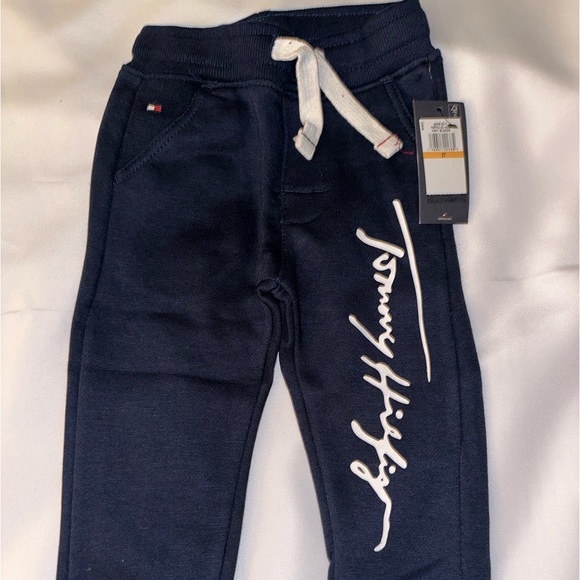 Tommy Script Jogger Pants - Picture 2 of 5